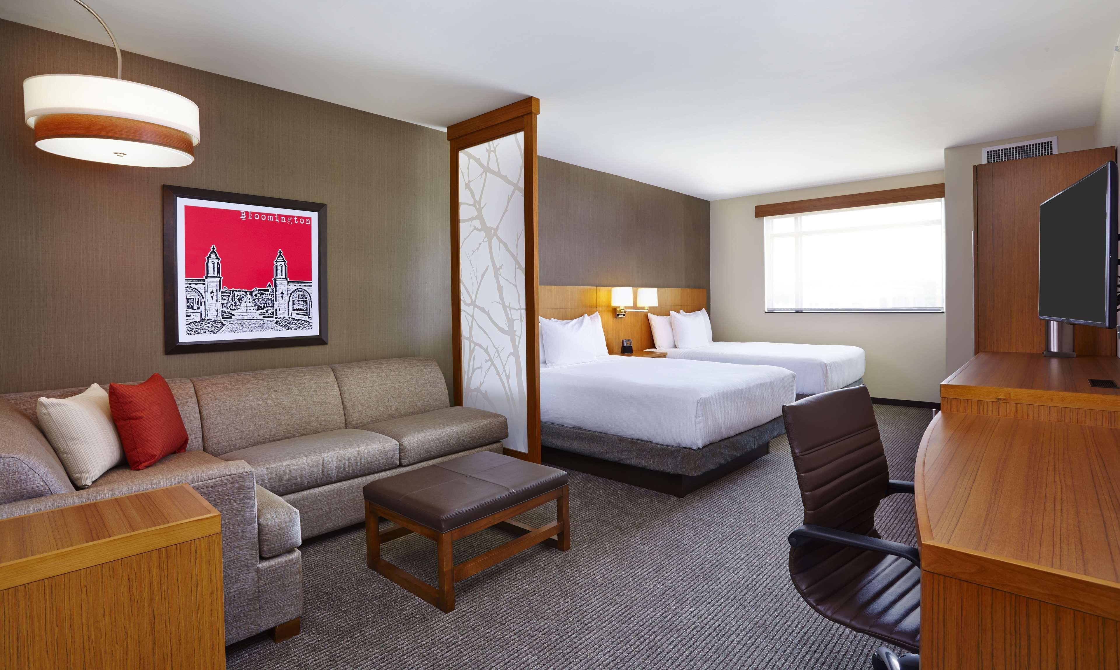 Hyatt Place Bloomington Indiana ภายนอก รูปภาพ