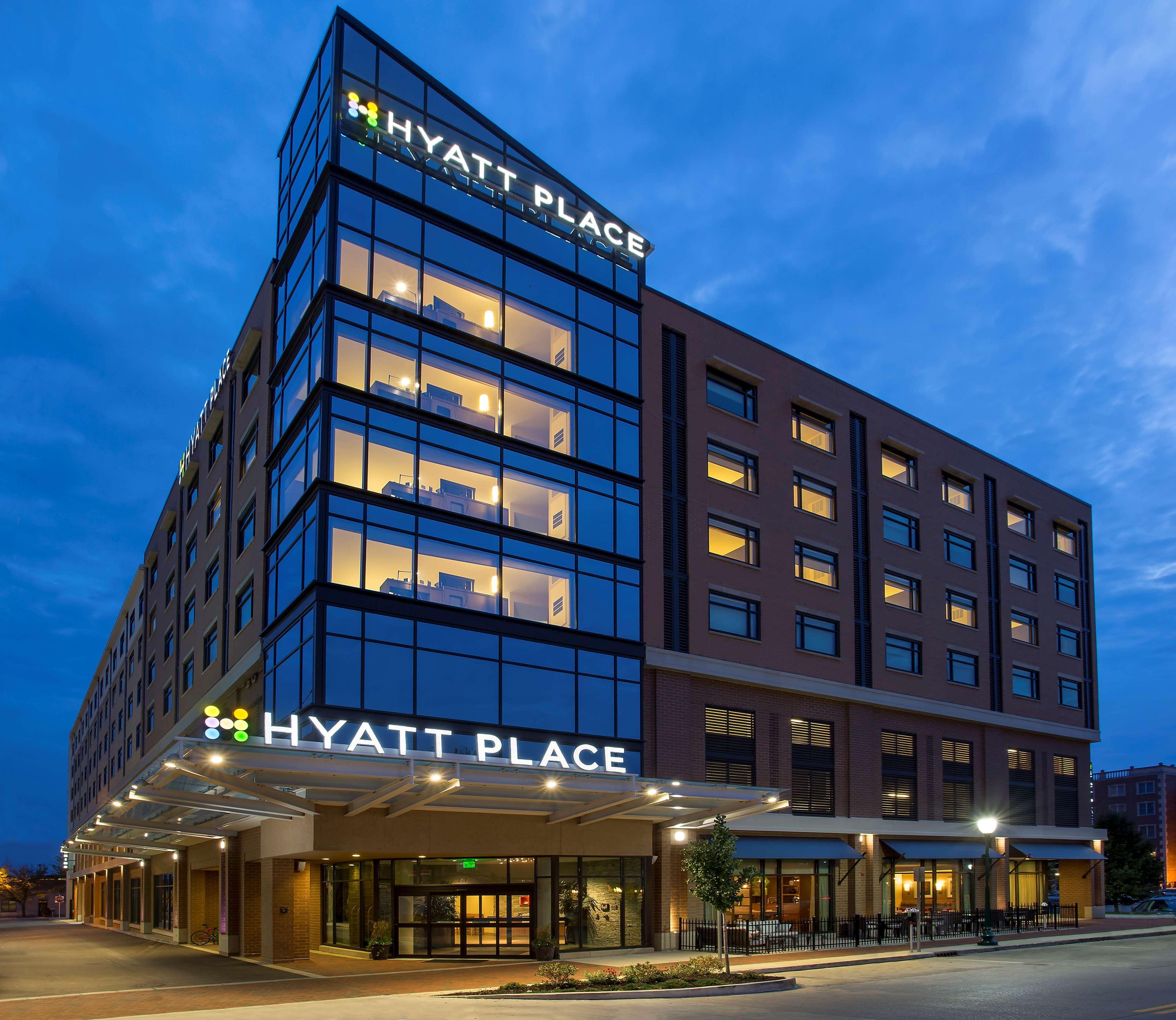 Hyatt Place Bloomington Indiana ภายนอก รูปภาพ
