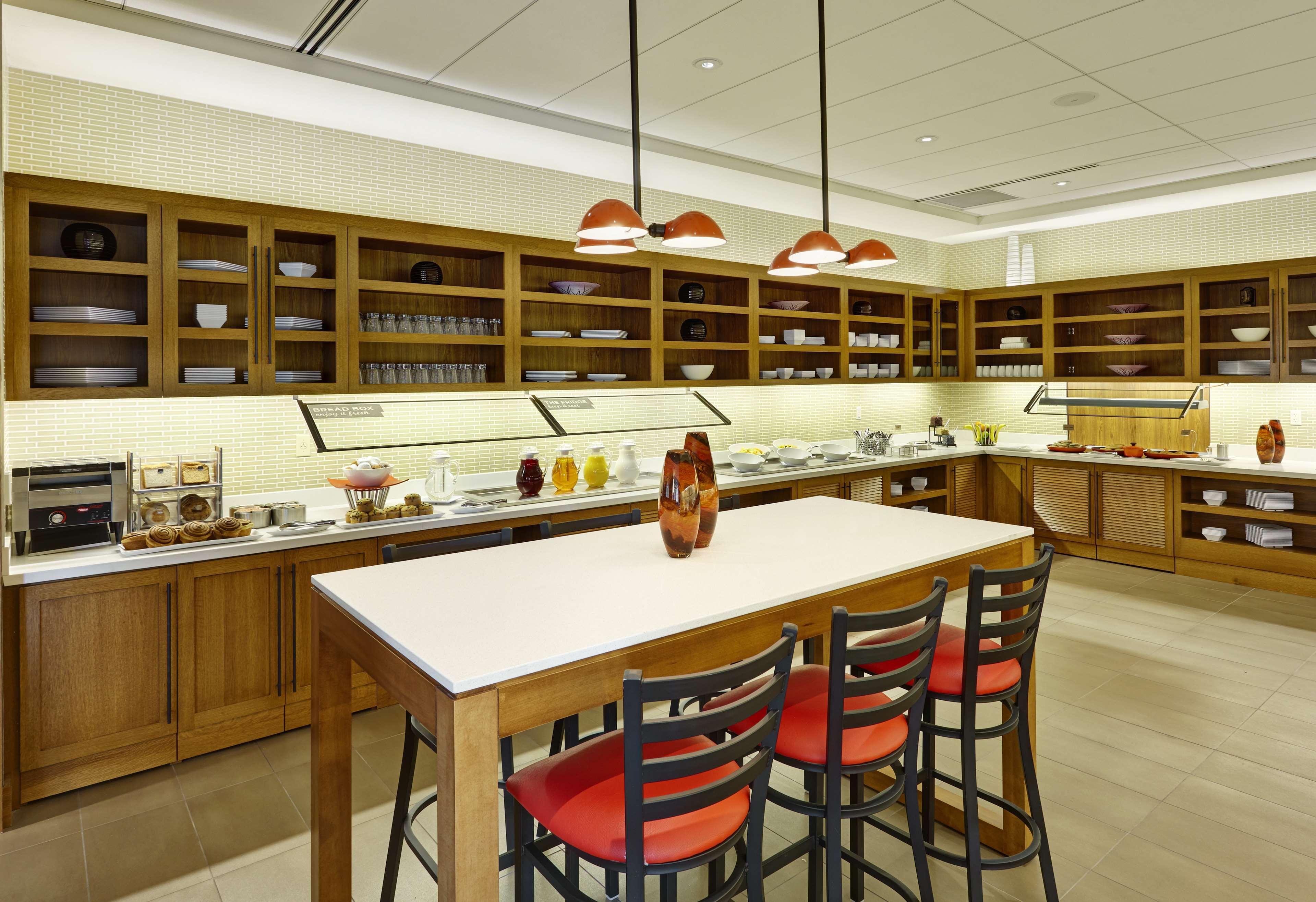 Hyatt Place Bloomington Indiana ภายนอก รูปภาพ
