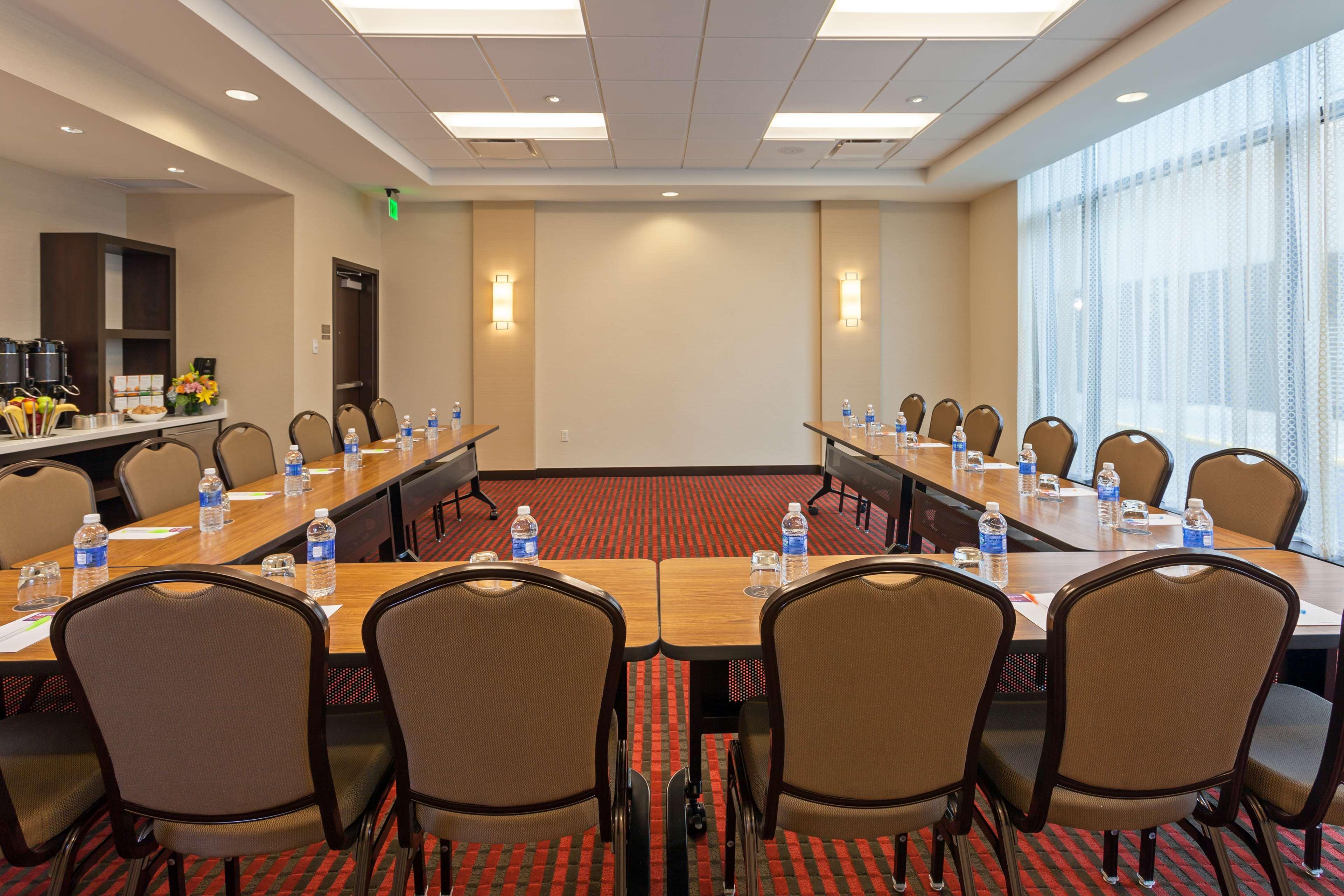 Hyatt Place Bloomington Indiana ภายนอก รูปภาพ