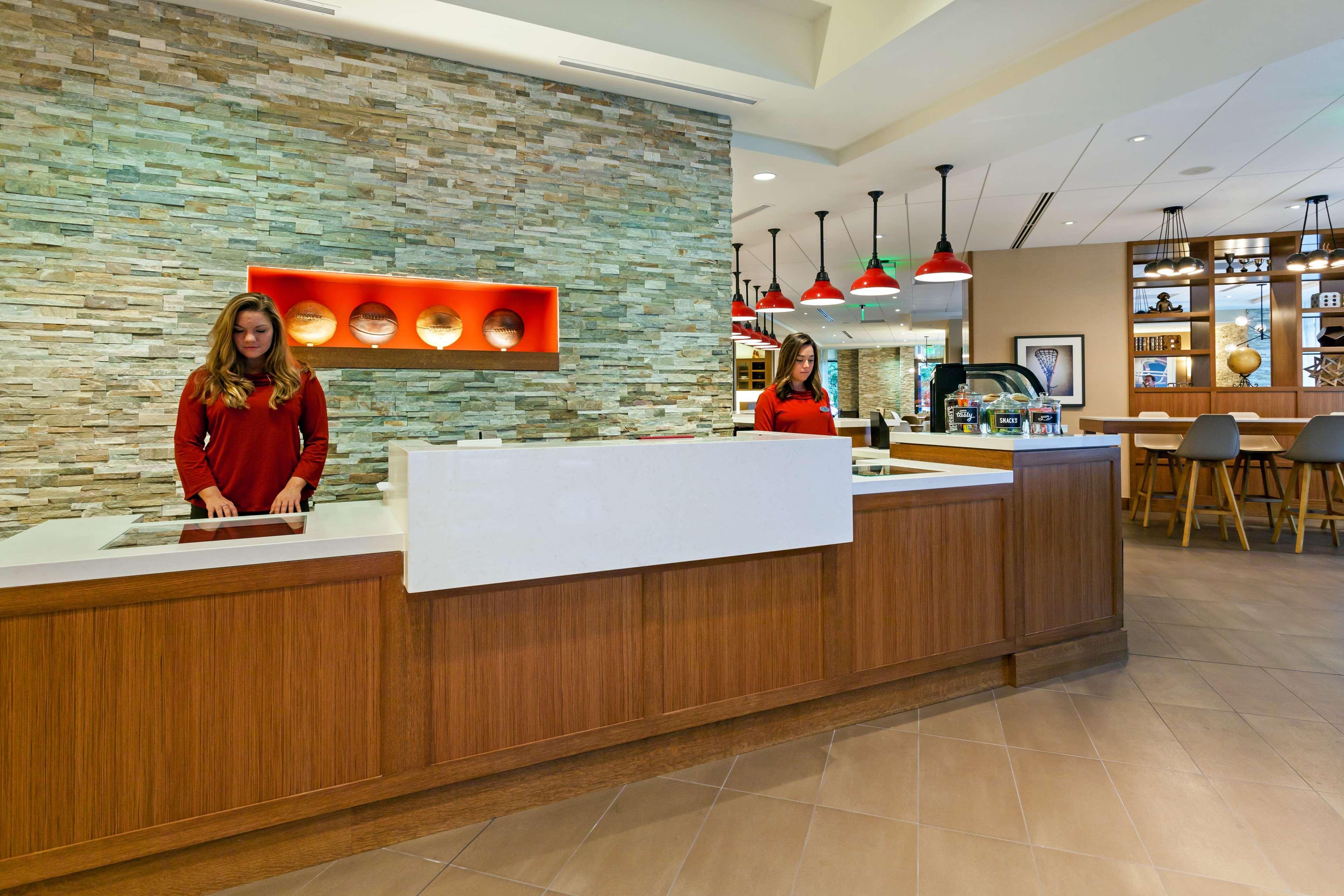 Hyatt Place Bloomington Indiana ภายนอก รูปภาพ