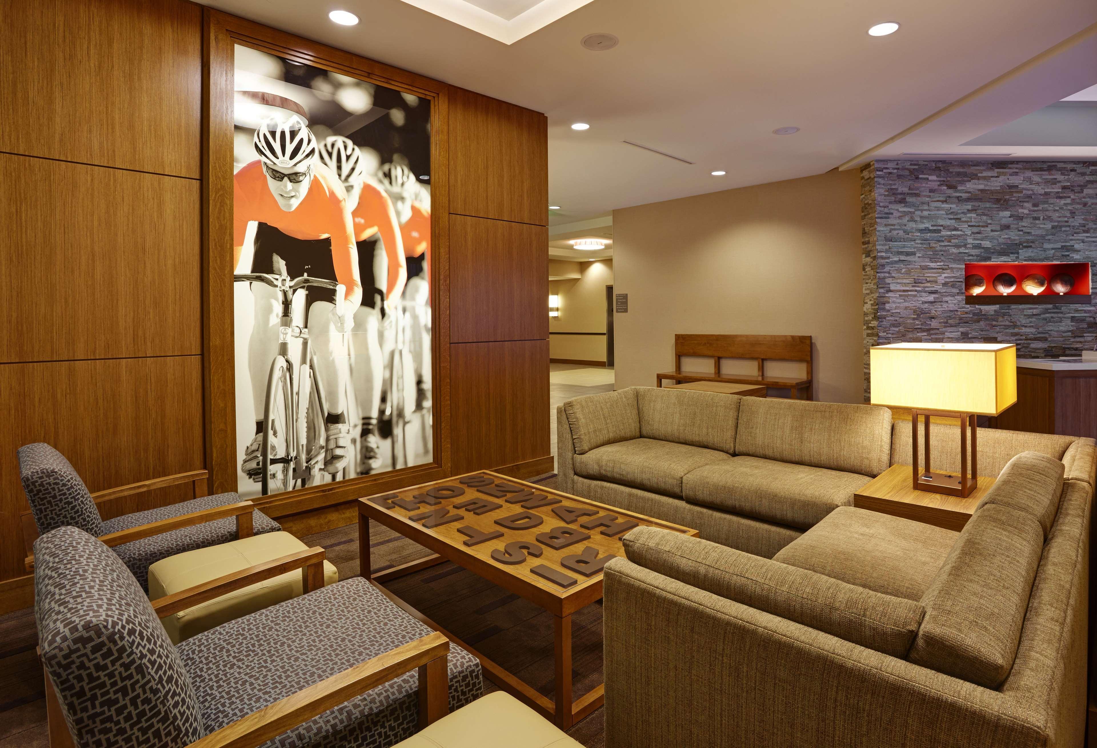 Hyatt Place Bloomington Indiana ภายนอก รูปภาพ