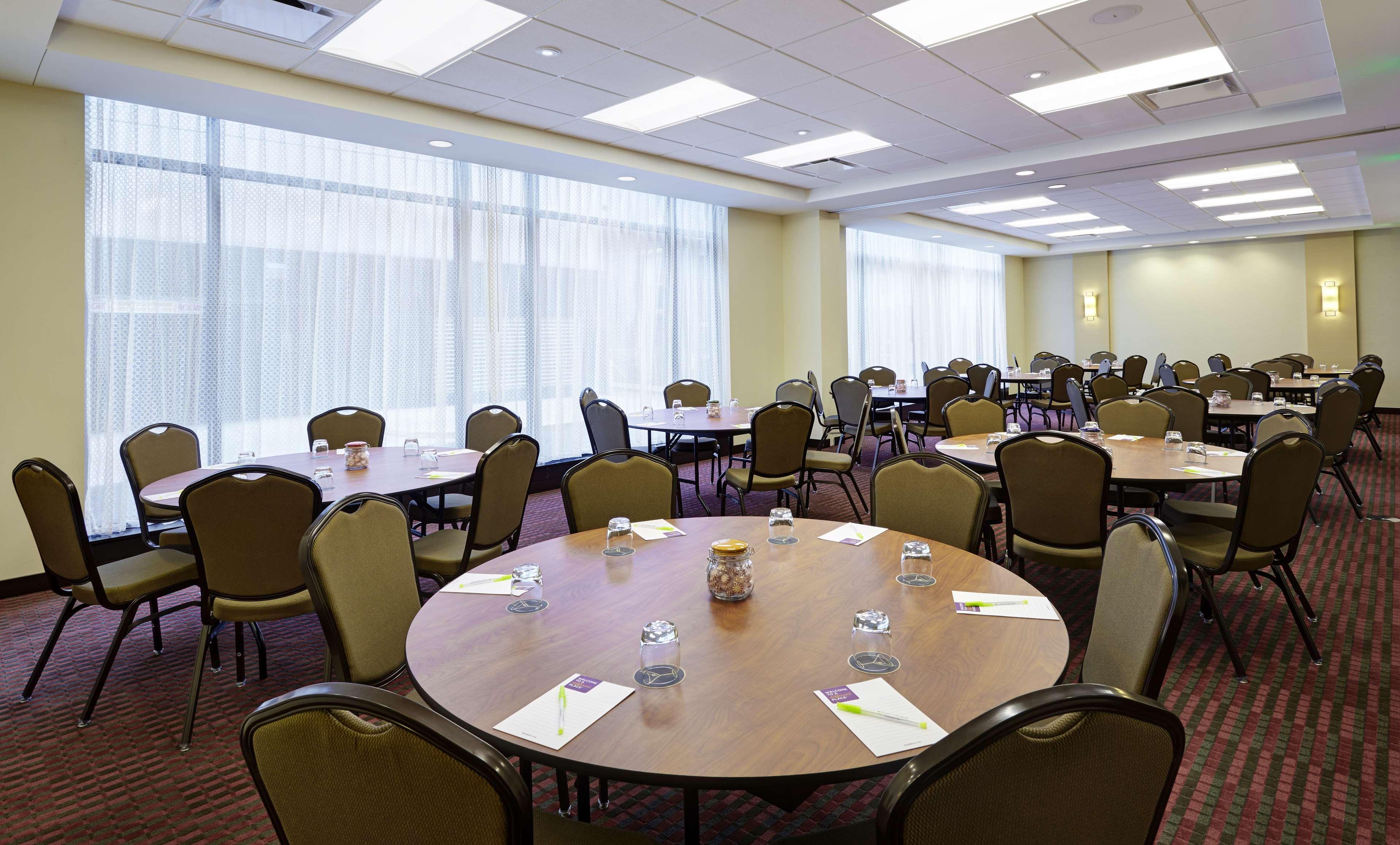 Hyatt Place Bloomington Indiana ภายนอก รูปภาพ